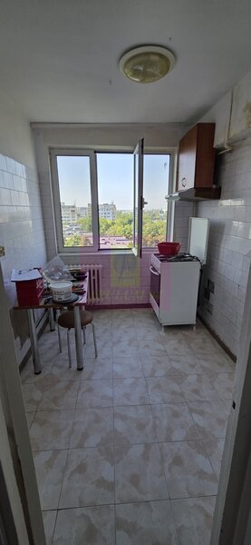 Apartament 3 camere de vanzare in Ploiesti, zona Cameliei
