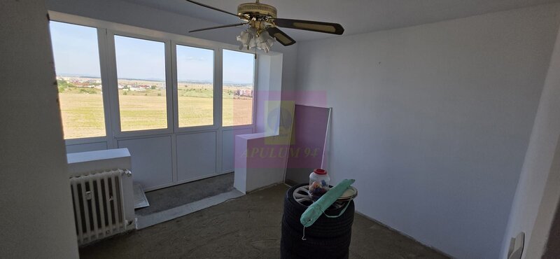 Apartament 3 camere de vanzare in Ploiesti, zona Cameliei